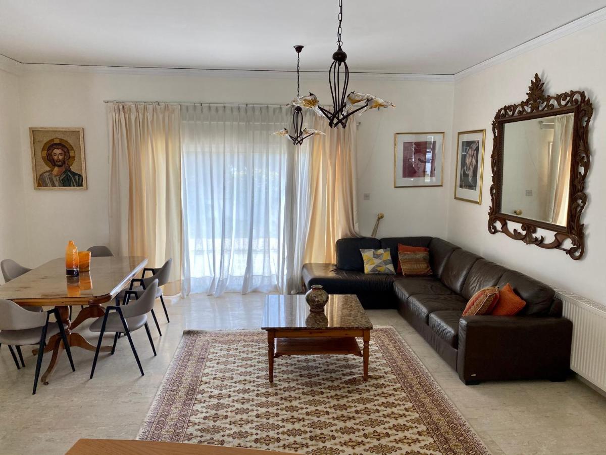 6 Bdr Villa With Tennis Court Paphos 外观 照片