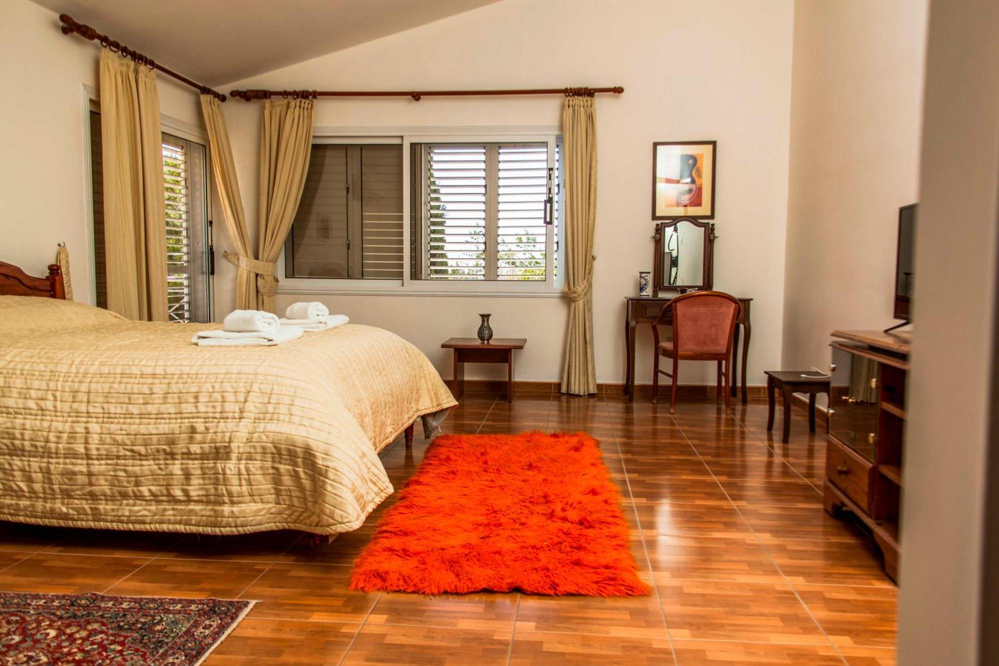 6 Bdr Villa With Tennis Court Paphos 外观 照片
