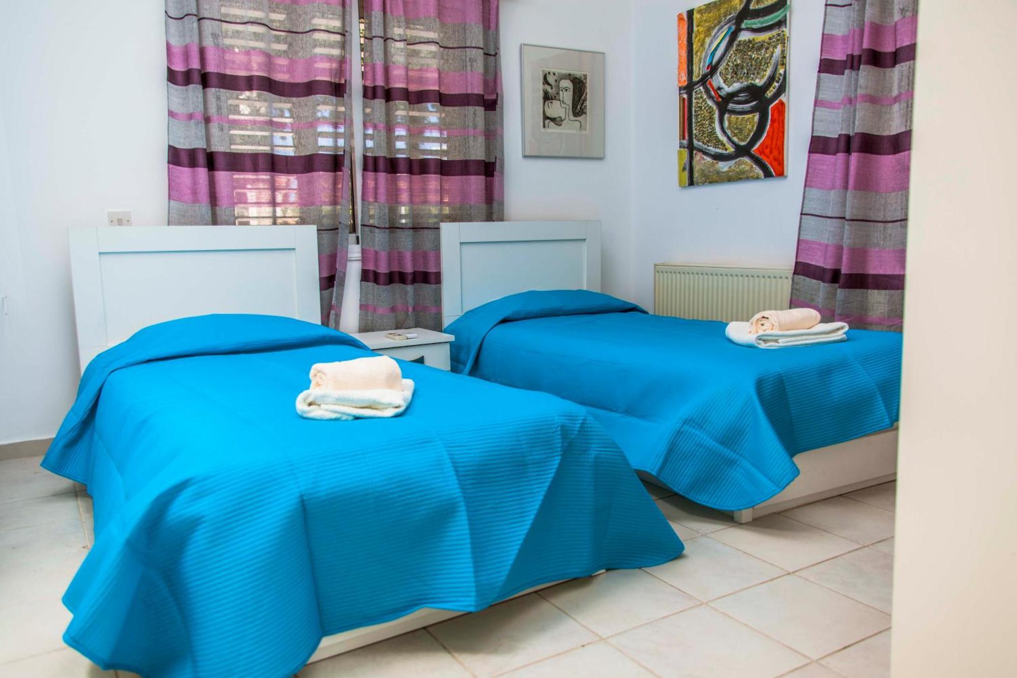 6 Bdr Villa With Tennis Court Paphos 外观 照片