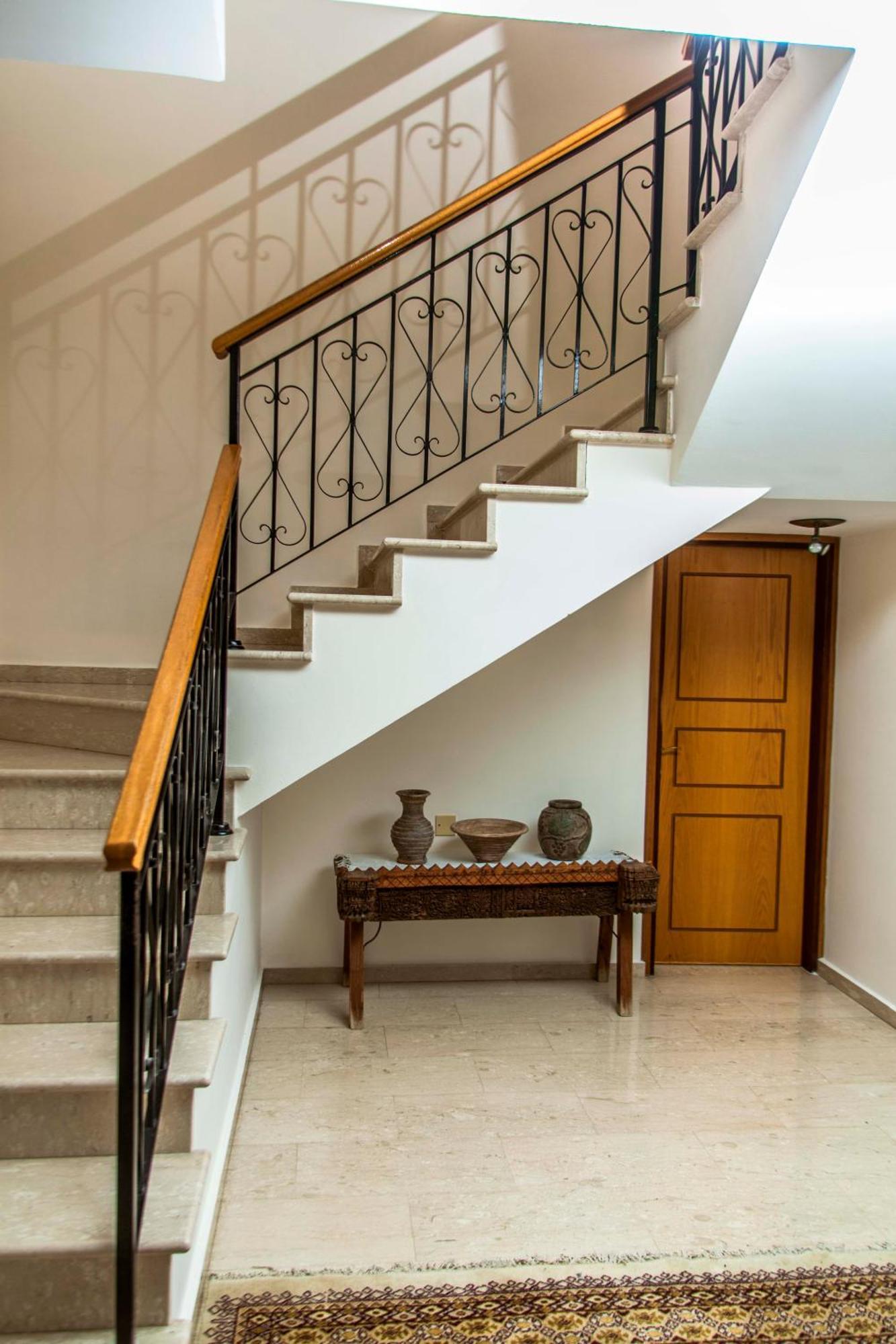 6 Bdr Villa With Tennis Court Paphos 外观 照片