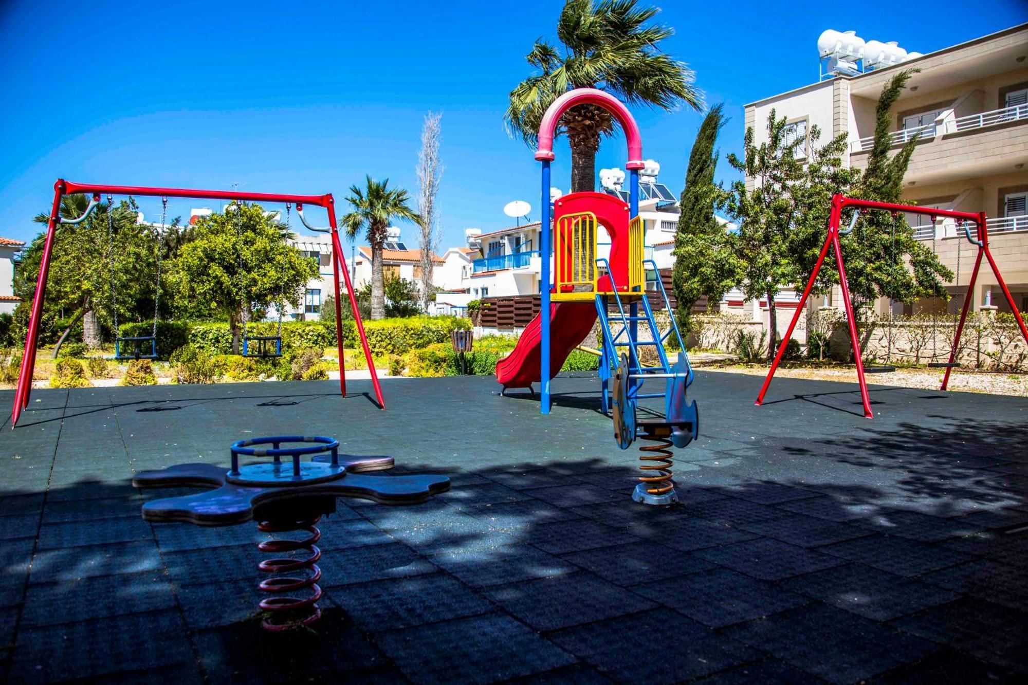 6 Bdr Villa With Tennis Court Paphos 外观 照片