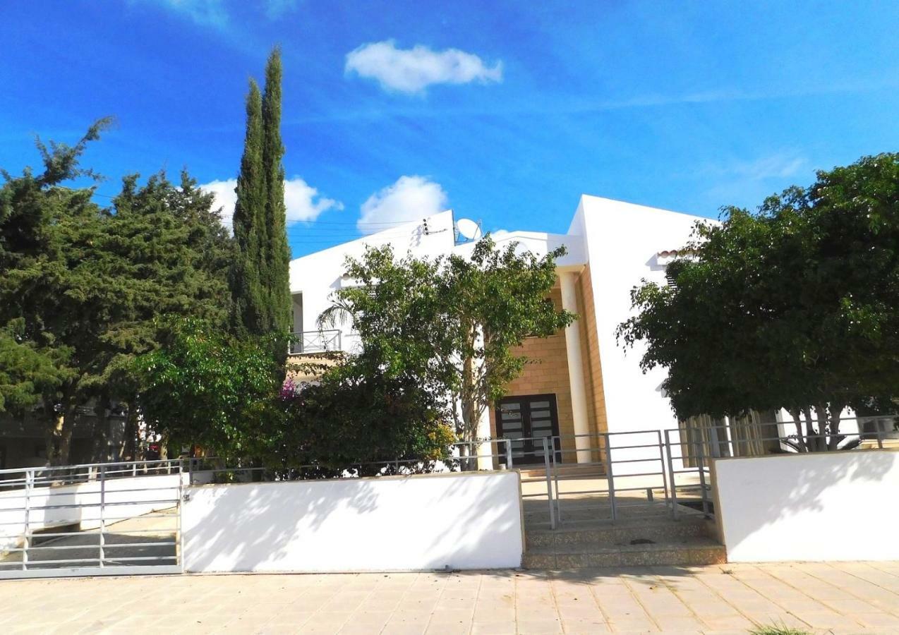 6 Bdr Villa With Tennis Court Paphos 外观 照片