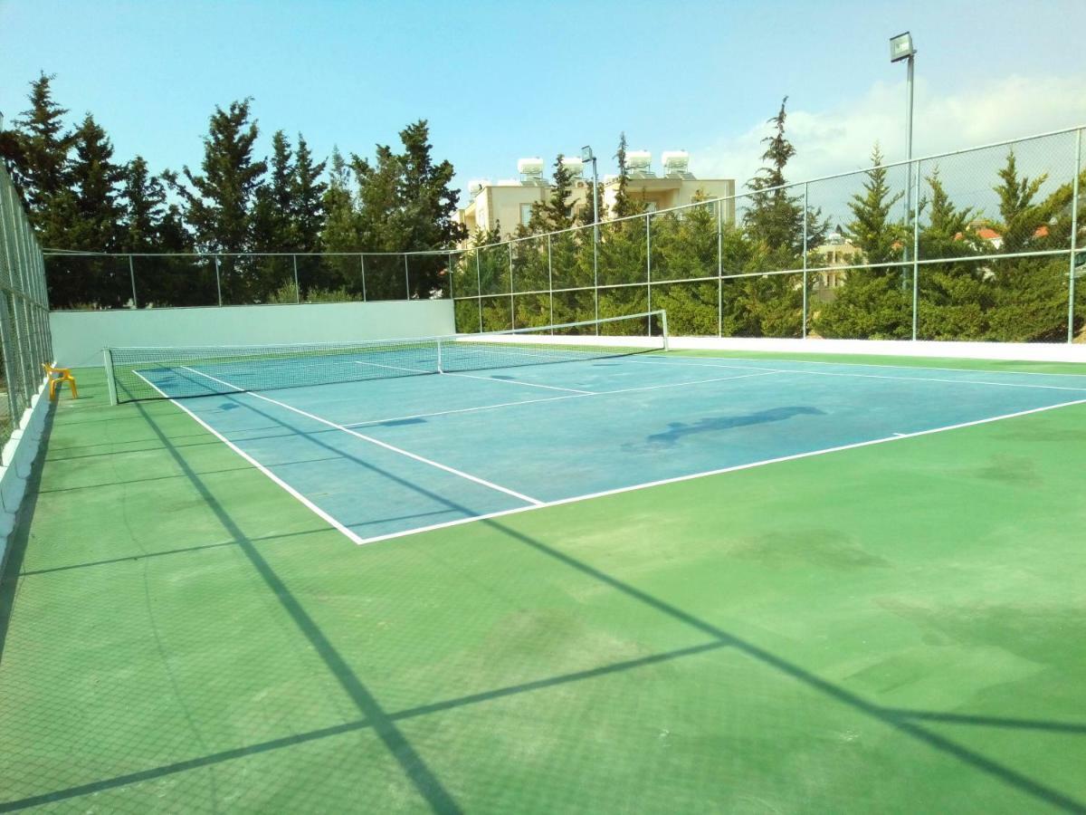 6 Bdr Villa With Tennis Court Paphos 外观 照片